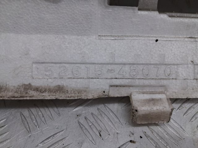 Наповнювач бампера заднього 5261548070 TOYOTA