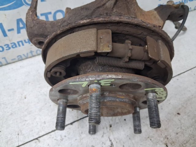 Цапфа поворотного кулака 527101H000 HYUNDAI