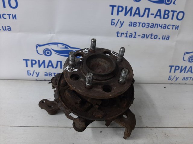 Цапфа поворотна права 527203W000 HYUNDAI