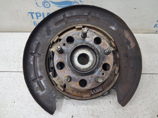 Цапфа права 52720D7100 HYUNDAI