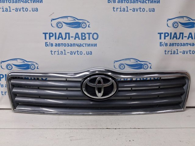 Накладка (рамка) решітки радіатора 5311105050 TOYOTA