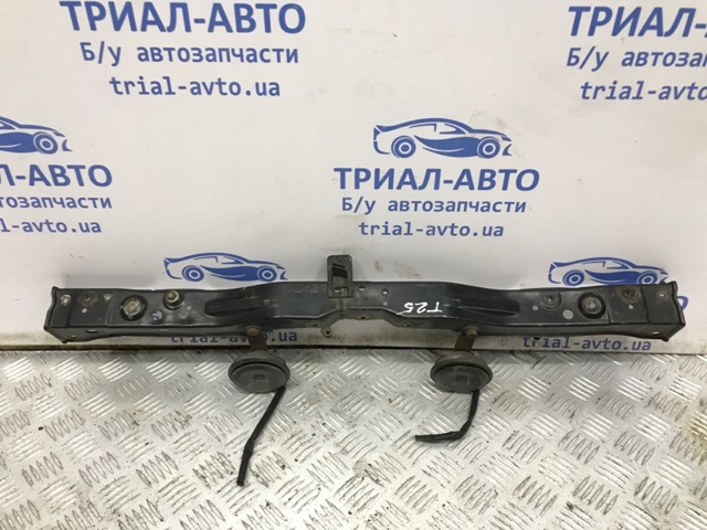 Рамка радіатора верхня 5321605030 TOYOTA