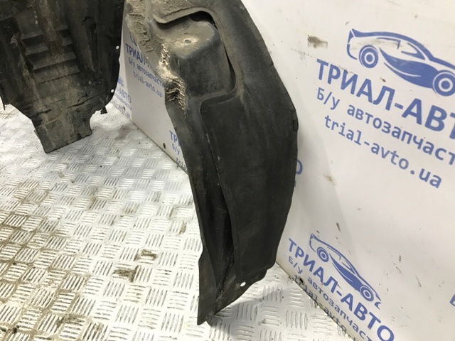 Підкрилки передні праві 5370A882 MITSUBISHI