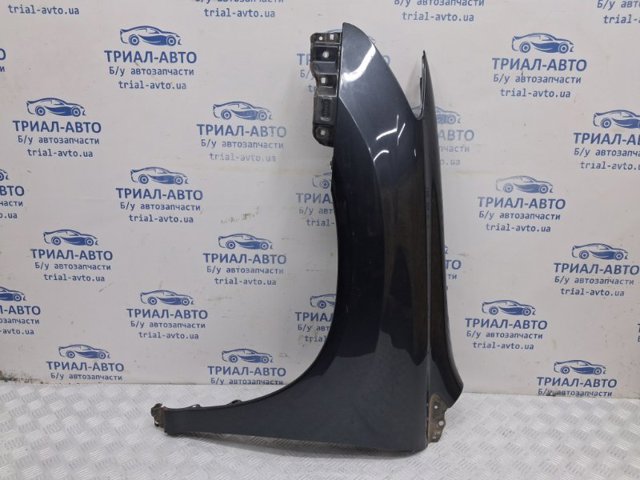 Бічна частина передня ліва 538020E010 TOYOTA