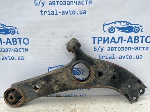 Лівий важіль передній нижній підвіски 545002P200 HYUNDAI