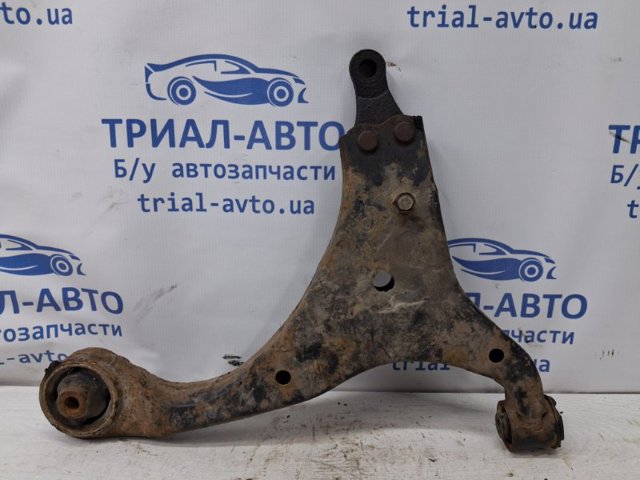 Правий важіль передній нижній підвіски 545012H000 HYUNDAI