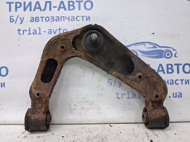 Важіль передньої підвіски верхній, лівий 54525EB300 NISSAN