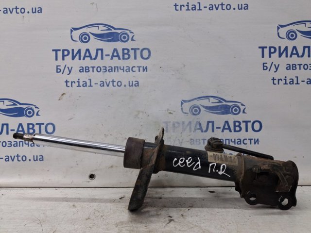 Стійка передня права 546611H700 HYUNDAI
