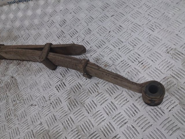 Задня ресора 55020EB300 NISSAN