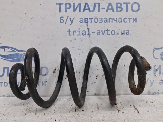Пружина підвіски задня 55020JD02A NISSAN