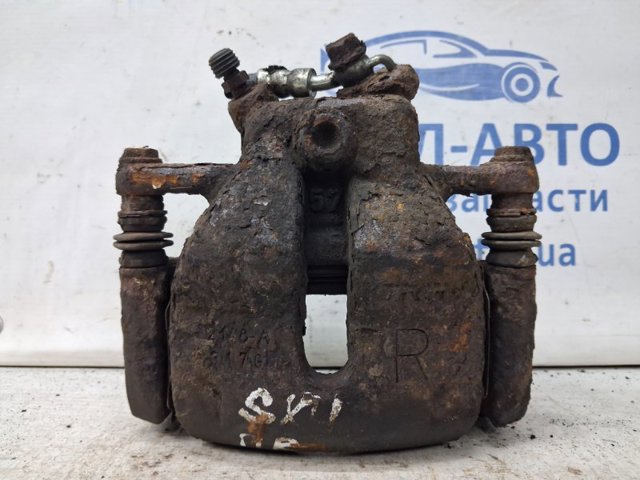 Супорт гальмівний, передній, правий 5511079J10 SUZUKI