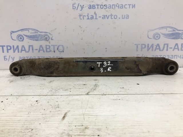 Важіль задньої підвіски нижній, правий 55110JG00B NISSAN