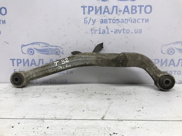 Важіль задньої підвіски верхній, лівий 55121JD00B NISSAN