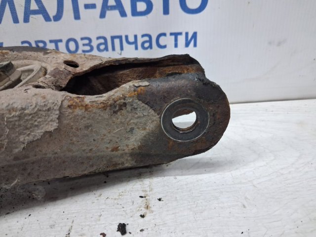 Балансир задній нижній 552102H100 HYUNDAI