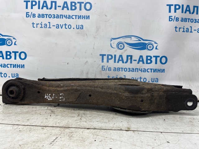 Важелі задньої підвіски 552103J100 HYUNDAI