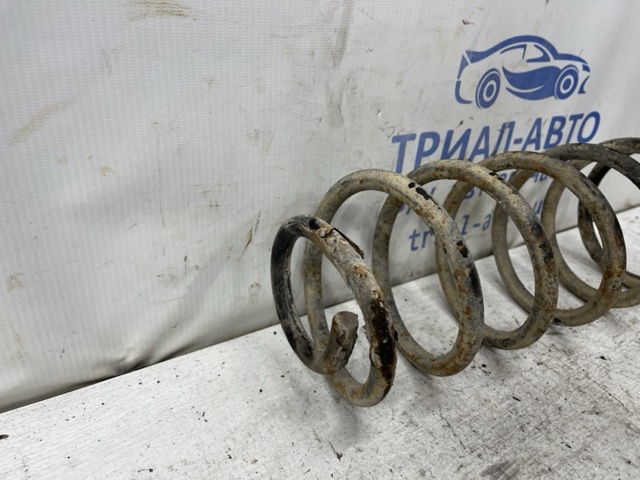 Пружина підвіски задня 553301C211 HYUNDAI