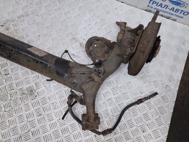 Балка задньої підвіски, підрамник 555014EA0A NISSAN