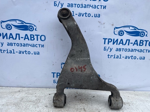 Важіль підвіски задній правий 55501CG000 NISSAN
