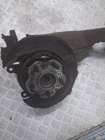 Важіль/тяга задньої підвіски подовжній нижній, лівий 55502JD00A NISSAN
