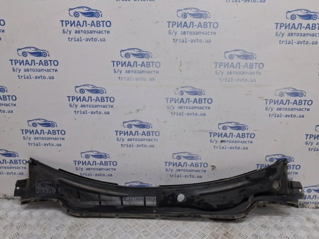 Водостік лобового скла, жабо 5570833100 TOYOTA