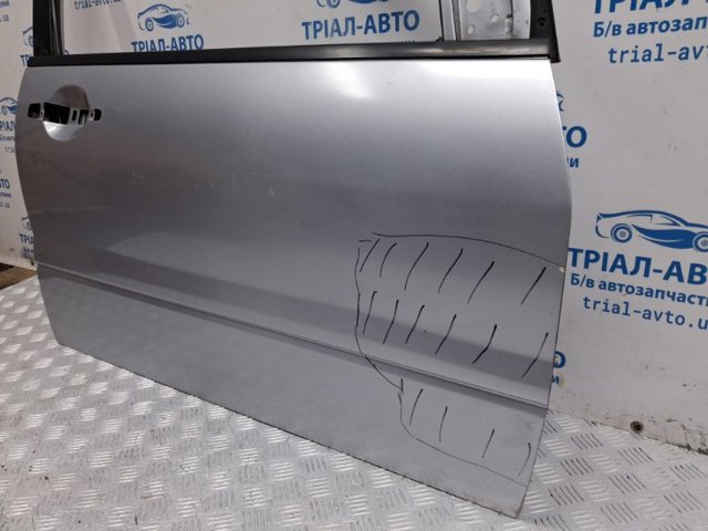 Дверка передня права 5700A168 MITSUBISHI