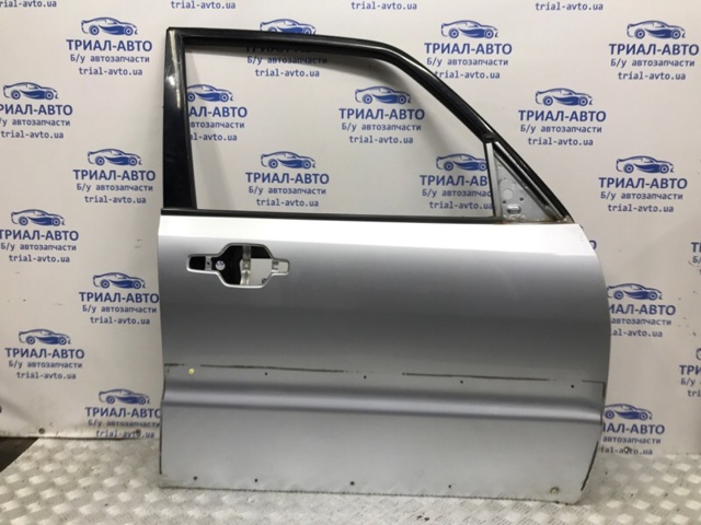 Пасажирські передні двері 5700A452 MITSUBISHI