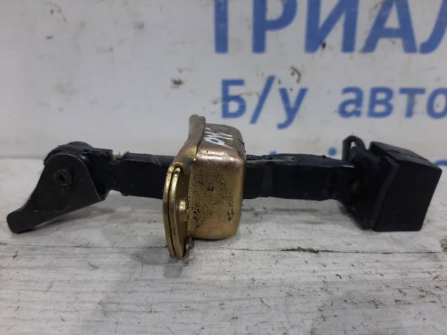 Обмежувач відкриття дверей, передній 5702A084 MITSUBISHI