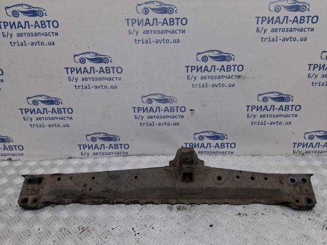 Балка під радіатор нижня 5710442061 TOYOTA
