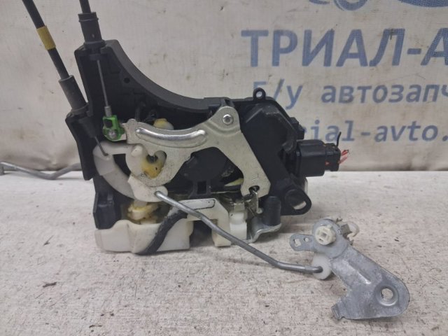Замок дверей водія 5715A419 MITSUBISHI
