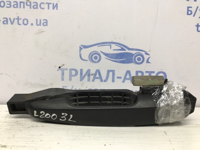Ручка передніх дверей, зовнішня 5716A032 MITSUBISHI