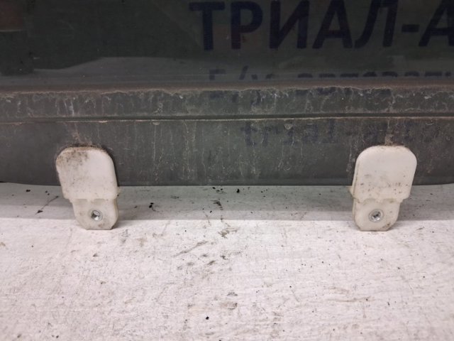 Скло задньої двері лівої 5736A011 MITSUBISHI