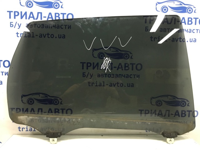Вікно надставки дверей задніх 5736A250 MITSUBISHI