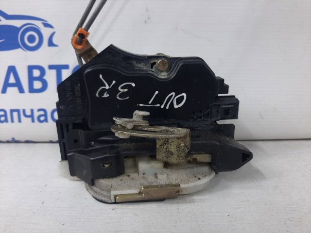 Замок задніх дверей, правих 5745A026 MITSUBISHI