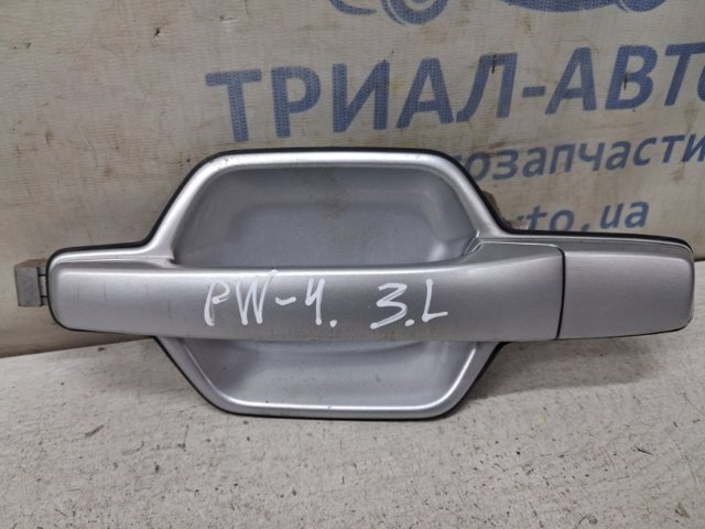 Ручка задніх дверей зовнішня, ліва 5746A055HA MITSUBISHI