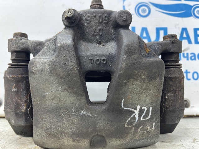 Супорт гальмівний, передній, правий 58130D7500 HYUNDAI
