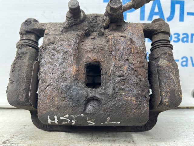 Задній гальмівний супорт лівий 582102P700 HYUNDAI