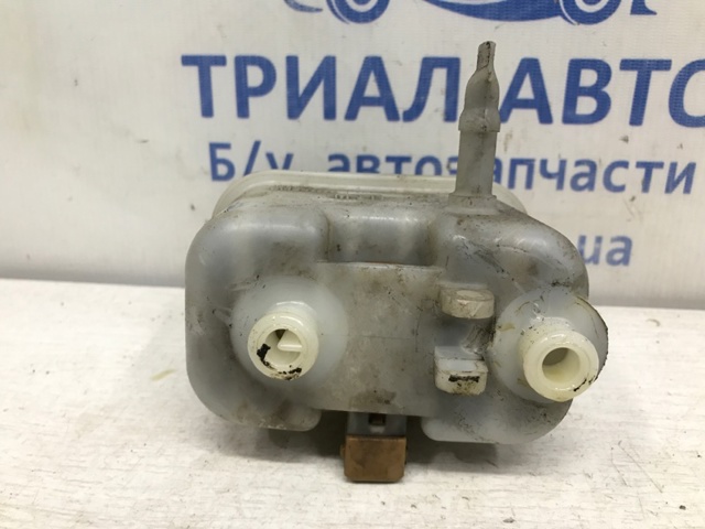 Бачок гальмівної рідини Хендай Санта фе II