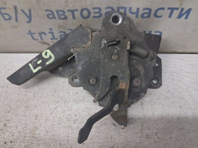 Замок кришки капота 5908A001 MITSUBISHI