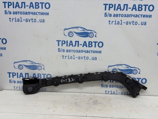 Лівий кронштейн заднього бампера 5E5807393 VAG