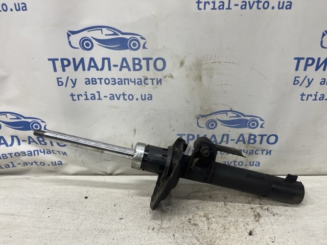 Стійка передня 5Q0413023FJ VAG