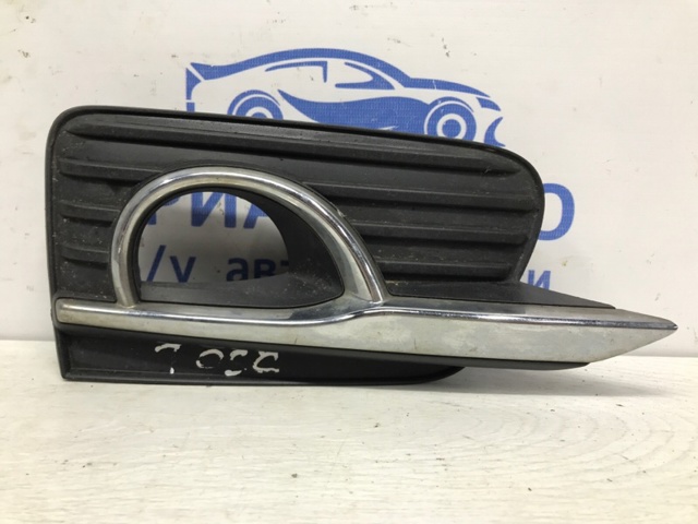 Оправа протитуманки 622574GA0A NISSAN