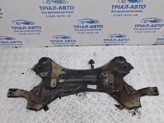 Балка передньої підвіски, підрамник 624002Y200 HYUNDAI