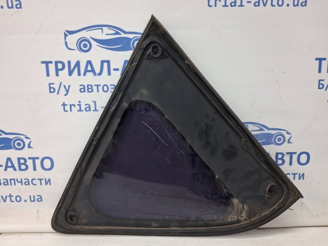 Скло кузова/багажного відсіку, ліве 6272042300 TOYOTA