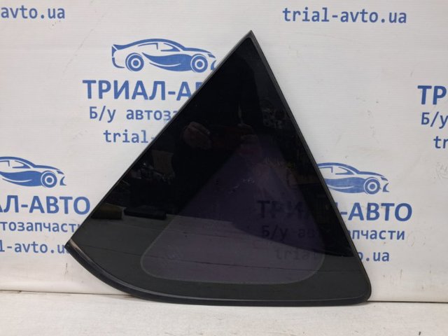 Скло кузова/багажного відсіку, ліве 6272042300 TOYOTA