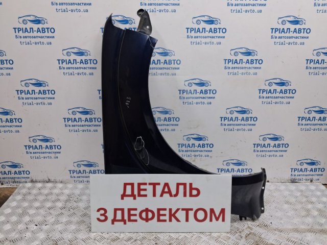 Переднє праве крило 63100EB330 NISSAN