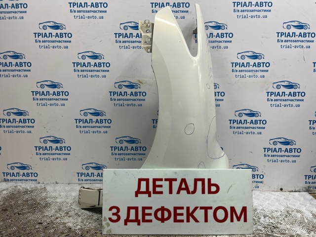 Ліве переднє крило 631013JA0B NISSAN
