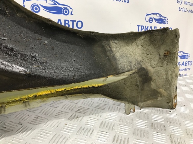 Переднє ліве крило 63101EB330 NISSAN