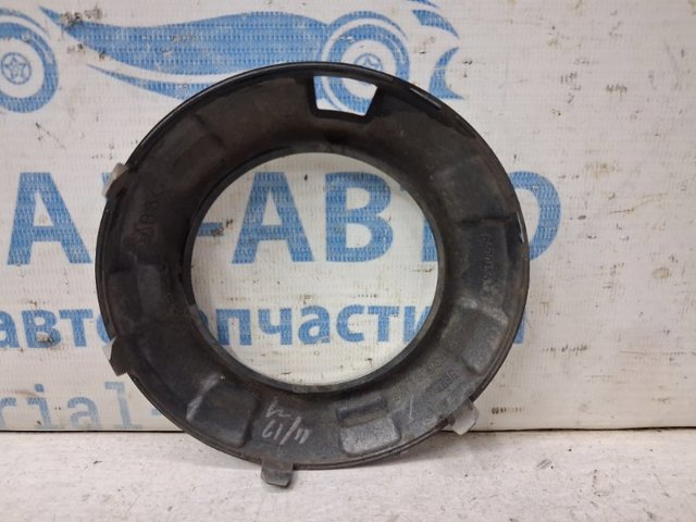Оправа протитуманки 6400A583HA MITSUBISHI