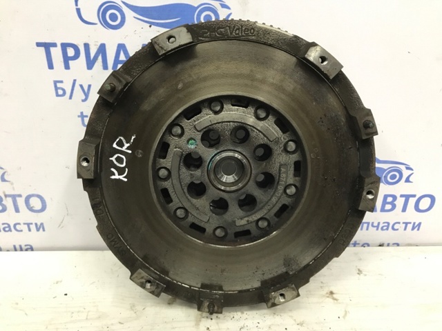 Маховик двигуна 6650302205 SSANG YONG