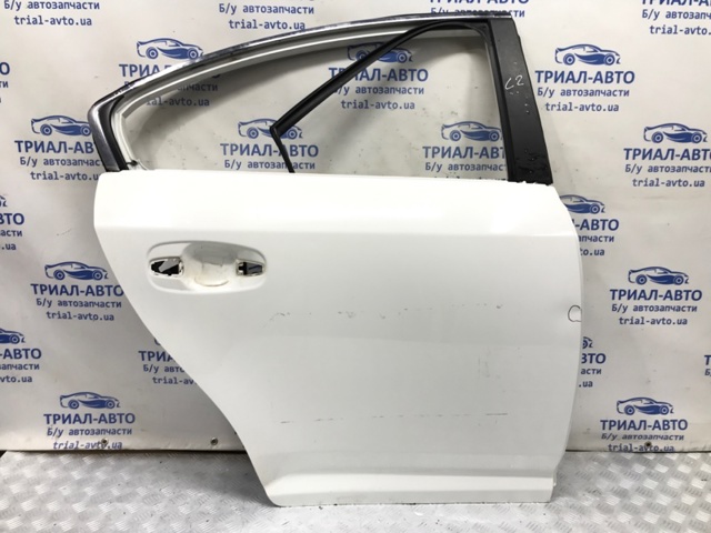 Двері задні в зборі 6700305170 TOYOTA